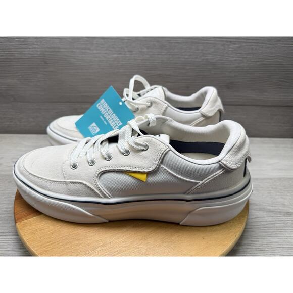 Reef Men's El Jefe Lightweight Suede Sneakers CD4 Chalk CJ6976 Size US:10 - Picture 2 of 10